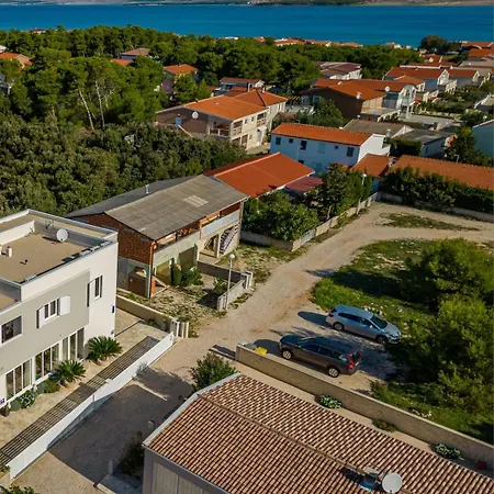 Villa Villa More Vir *