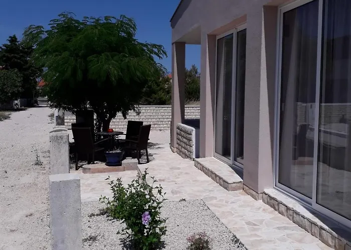 Villa More Vir * Vir